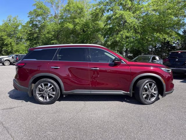 2023 Deep Bordeaux INFINITI QX60 LUXE FWD SUV