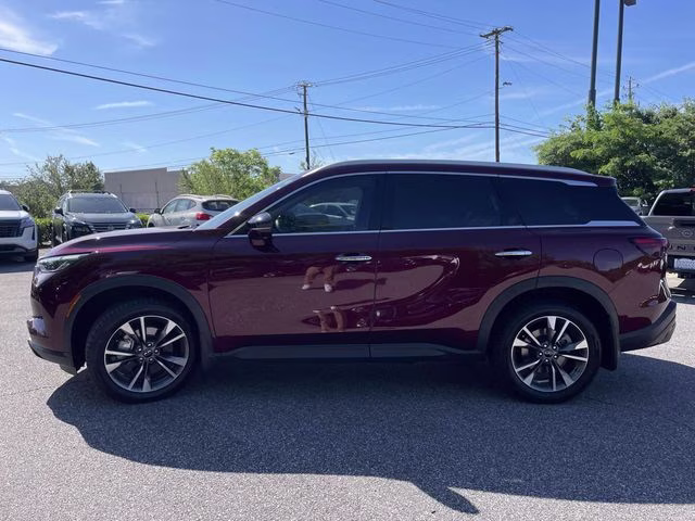 2023 Deep Bordeaux INFINITI QX60 LUXE FWD SUV
