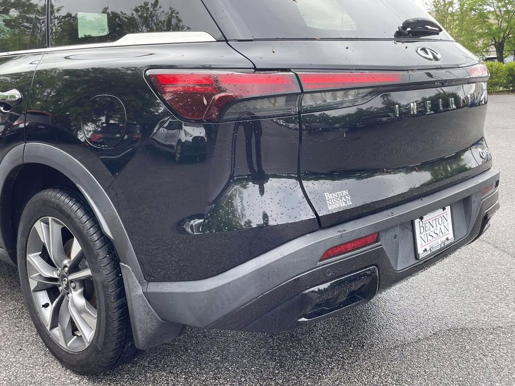 2023 Mineral Black INFINITI QX60 LUXE FWD SUV