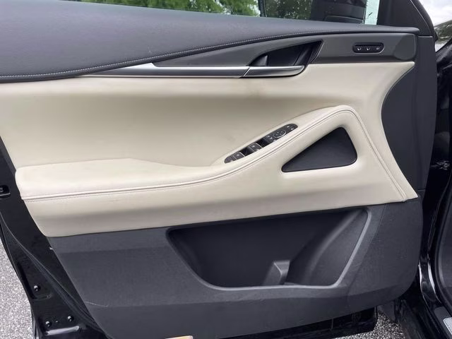 2023 Mineral Black INFINITI QX60 LUXE FWD SUV