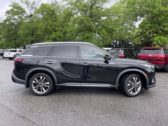 2023 Mineral Black INFINITI QX60 LUXE FWD SUV