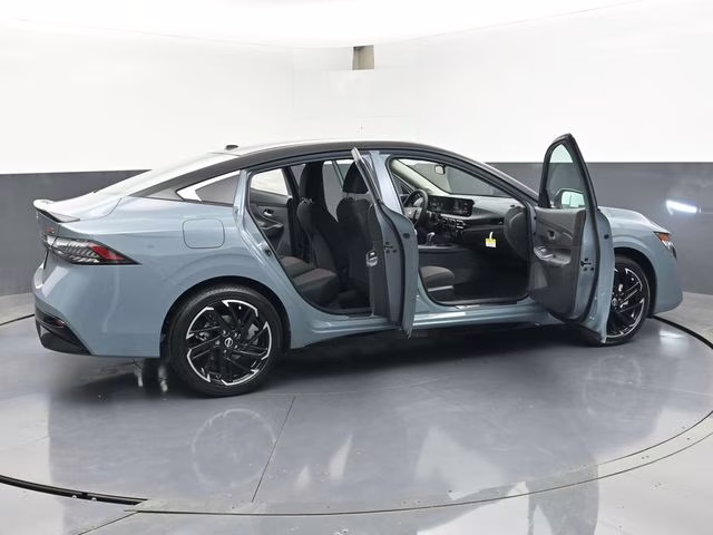 2026 Atlantic Gray/Super Black Nissan Sentra SR FWD Sedan