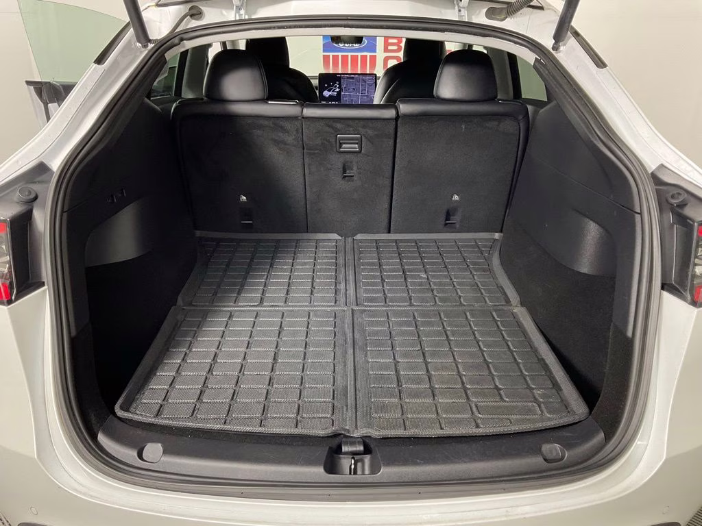 2021 Pearl White Multi-Coat Tesla Model Y Long Range AWD SUV