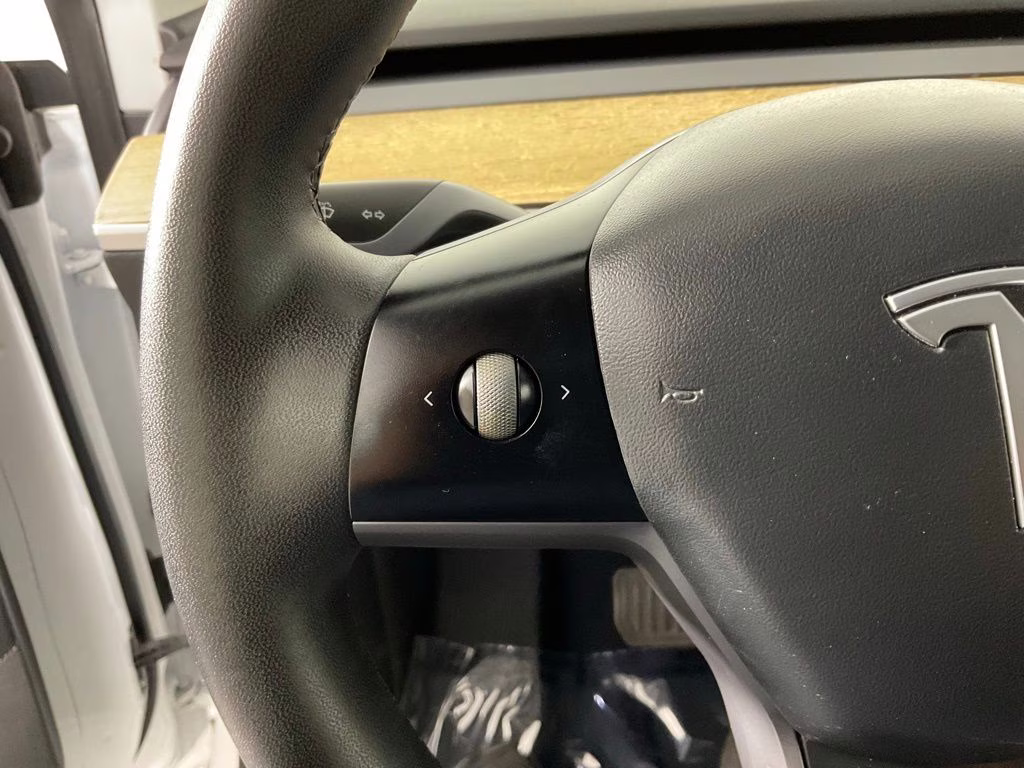 2021 Pearl White Multi-Coat Tesla Model Y Long Range AWD SUV