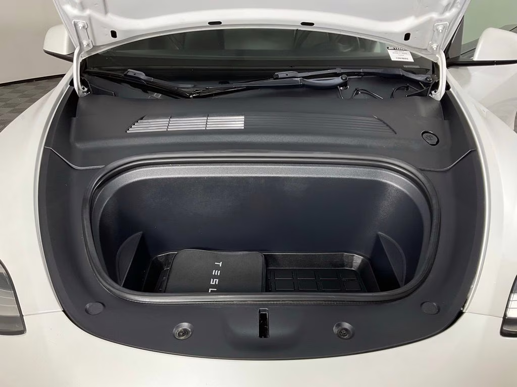 2021 Pearl White Multi-Coat Tesla Model Y Long Range AWD SUV