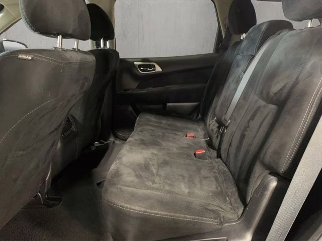 2014 Super Black Metallic Nissan Pathfinder S FWD SUV
