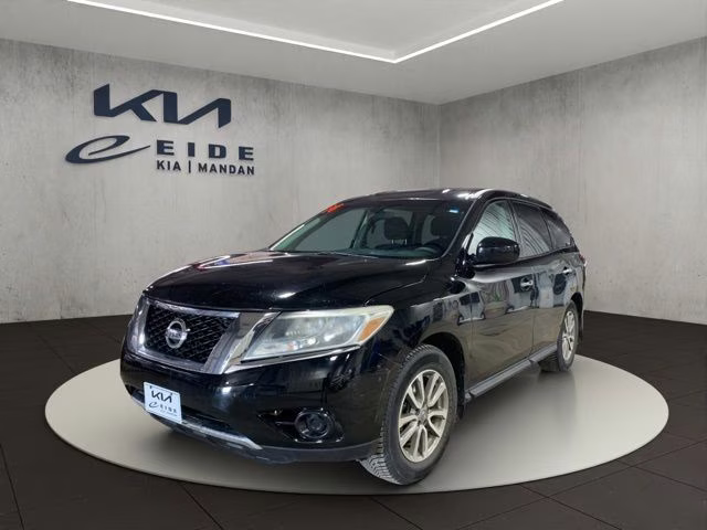 2014 Super Black Metallic Nissan Pathfinder S FWD SUV
