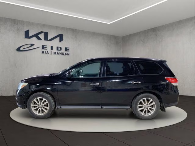 2014 Super Black Metallic Nissan Pathfinder S FWD SUV