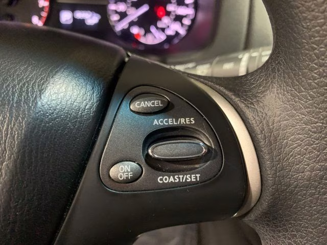 2014 Super Black Metallic Nissan Pathfinder S FWD SUV