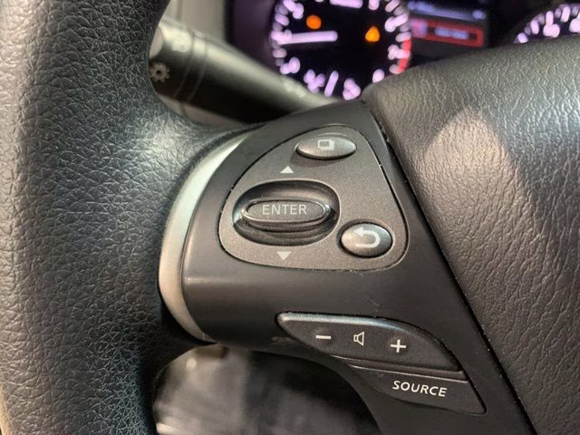 2014 Super Black Metallic Nissan Pathfinder S FWD SUV