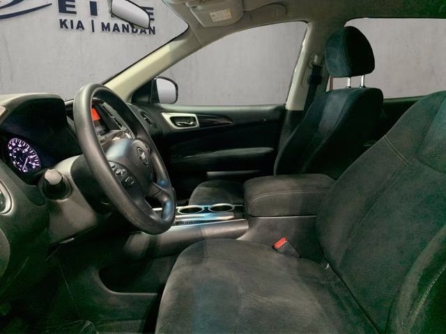 2014 Super Black Metallic Nissan Pathfinder S FWD SUV