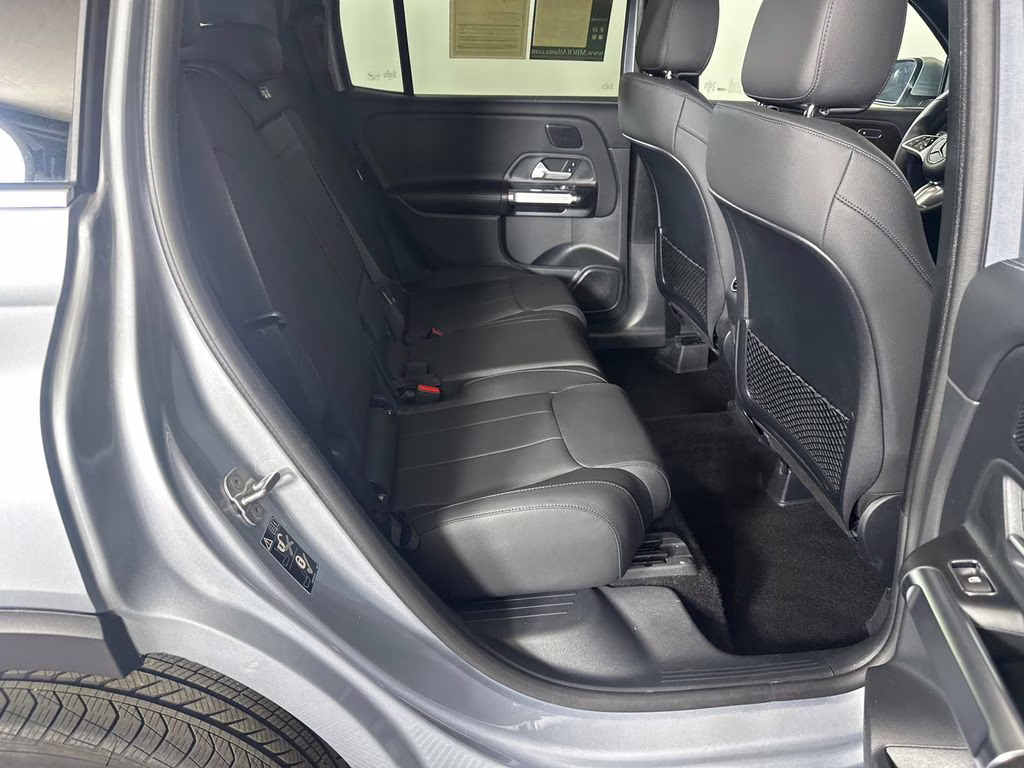2025 Cirrus Silver Metallic Mercedes-Benz GLB GLB 250 FWD SUV