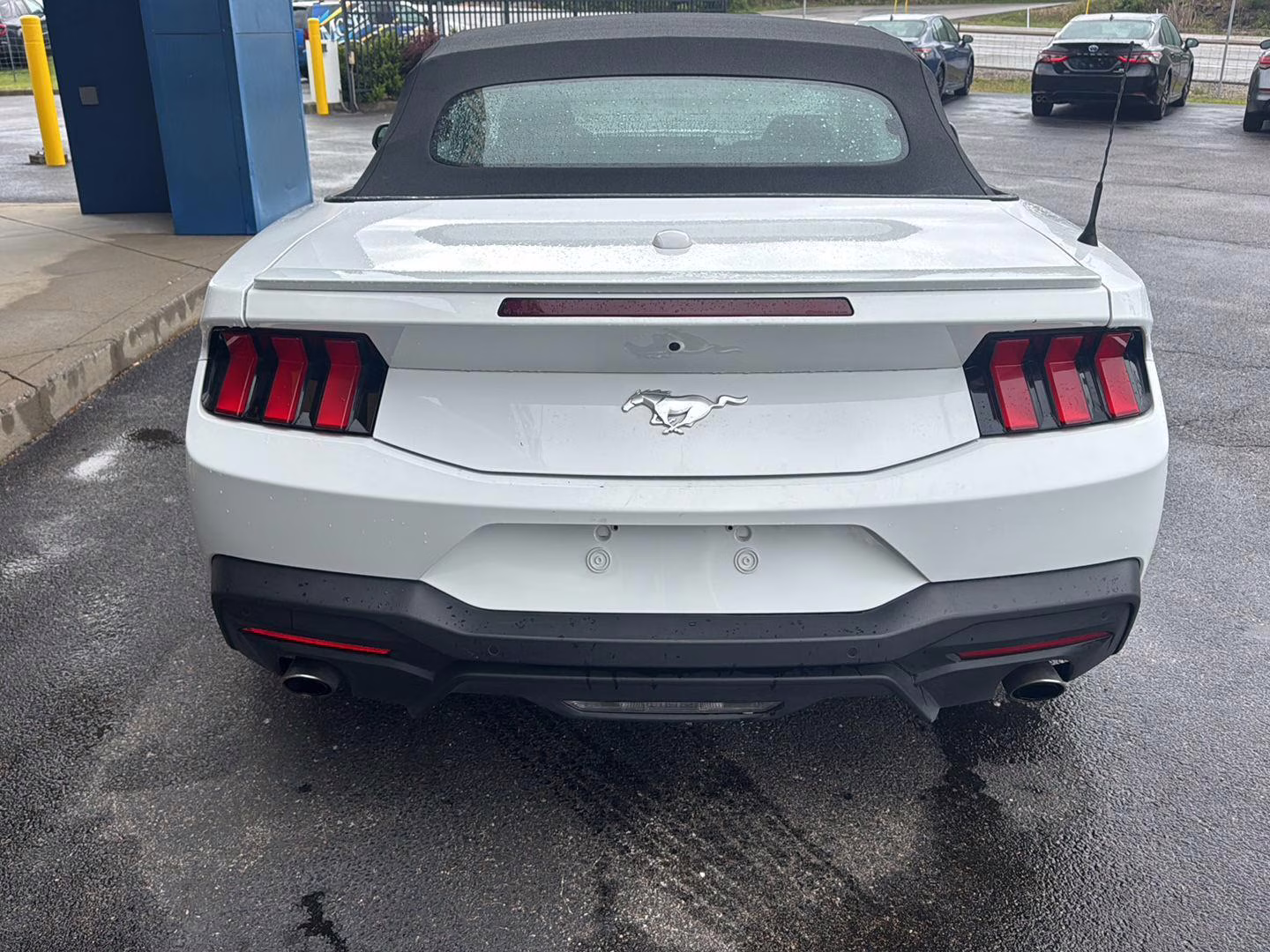 2024 Oxford White Ford Mustang EcoBoost Premium RWD Convertible