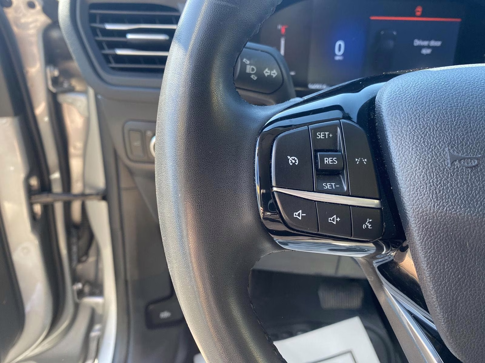 2024 Iconic Silver Ford Escape Active AWD SUV