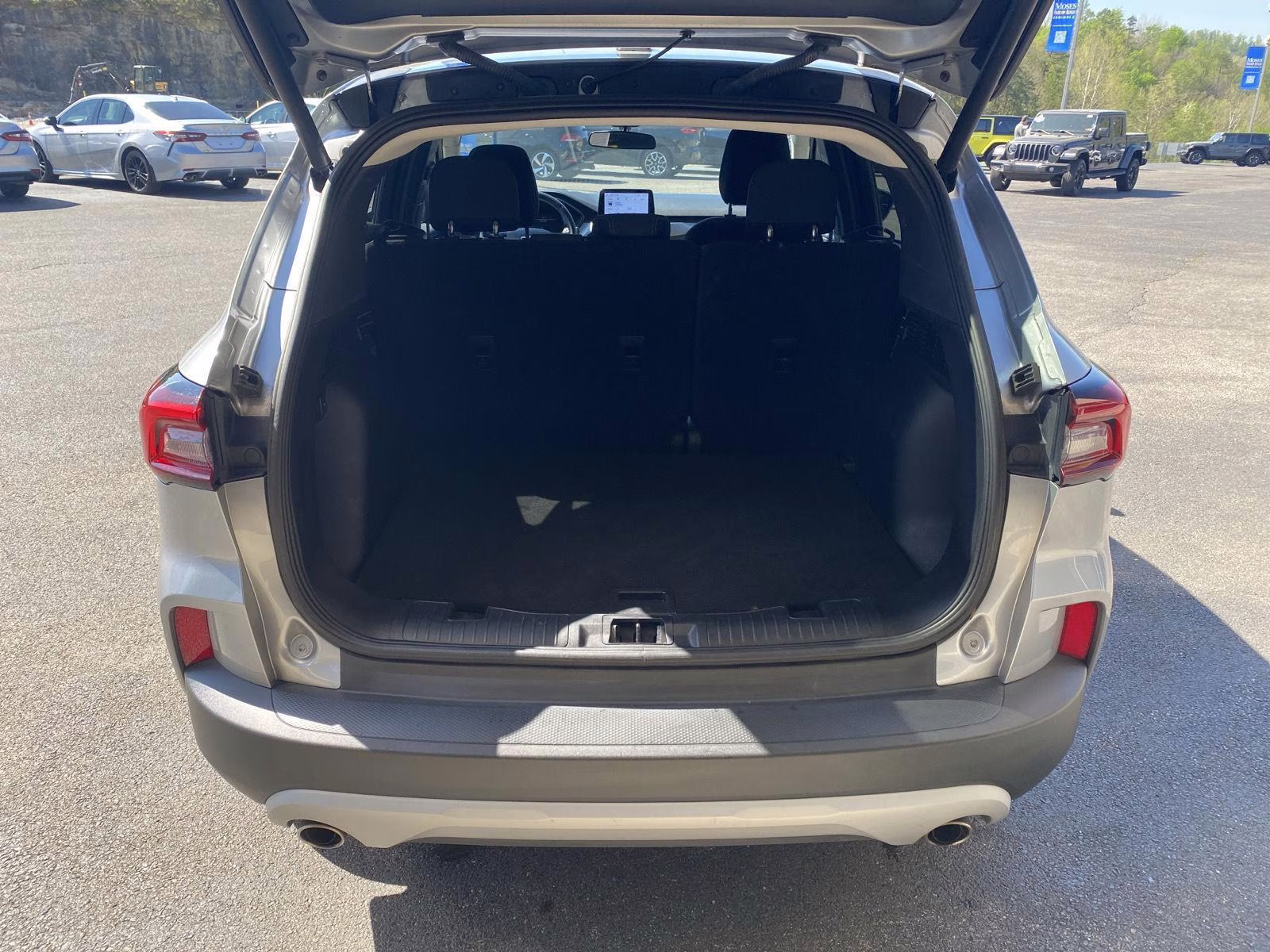 2024 Iconic Silver Ford Escape Active AWD SUV