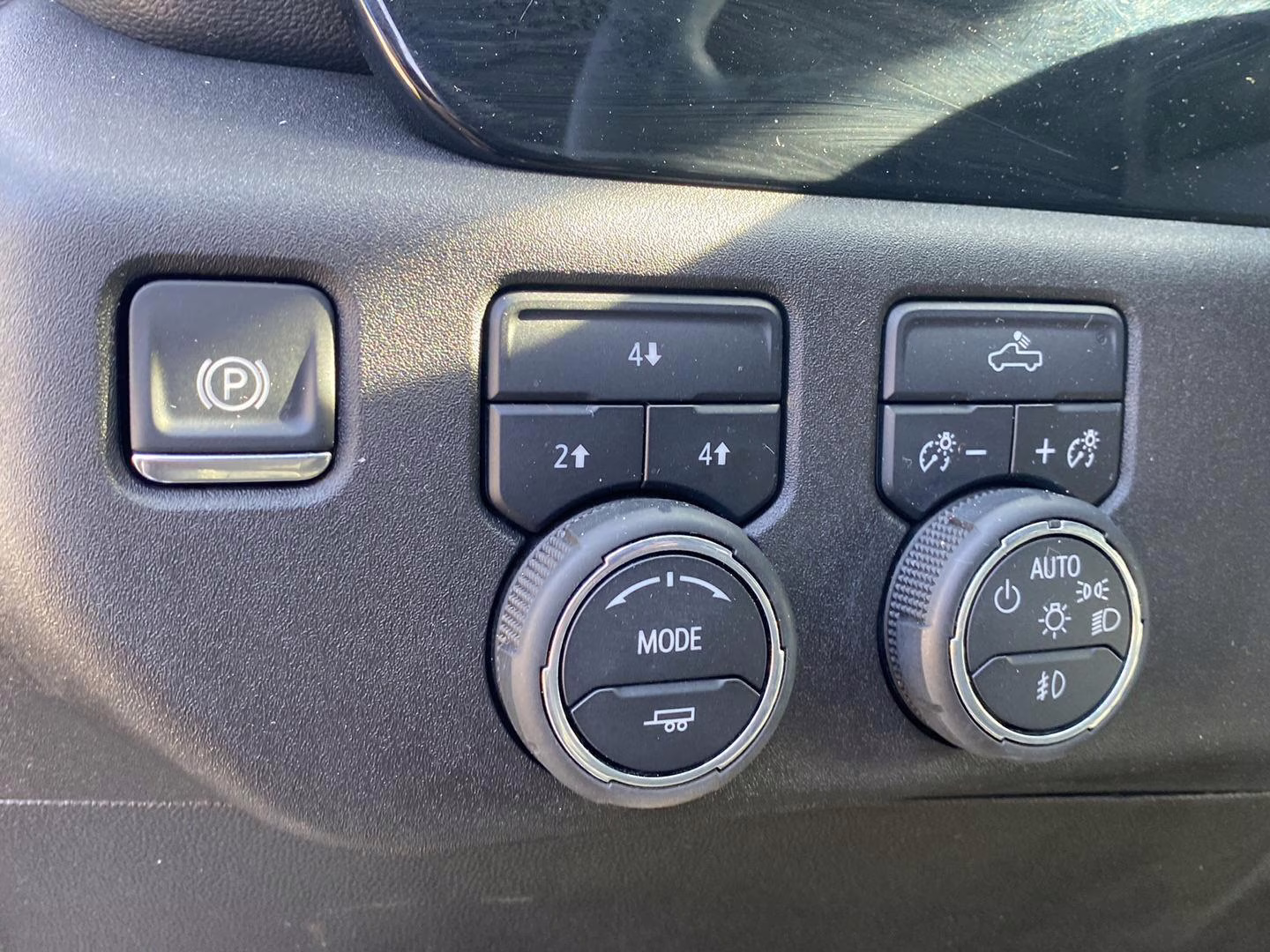 2025 Sterling Gray Metallic Chevrolet Silverado 2500HD LT 4X4 Truck