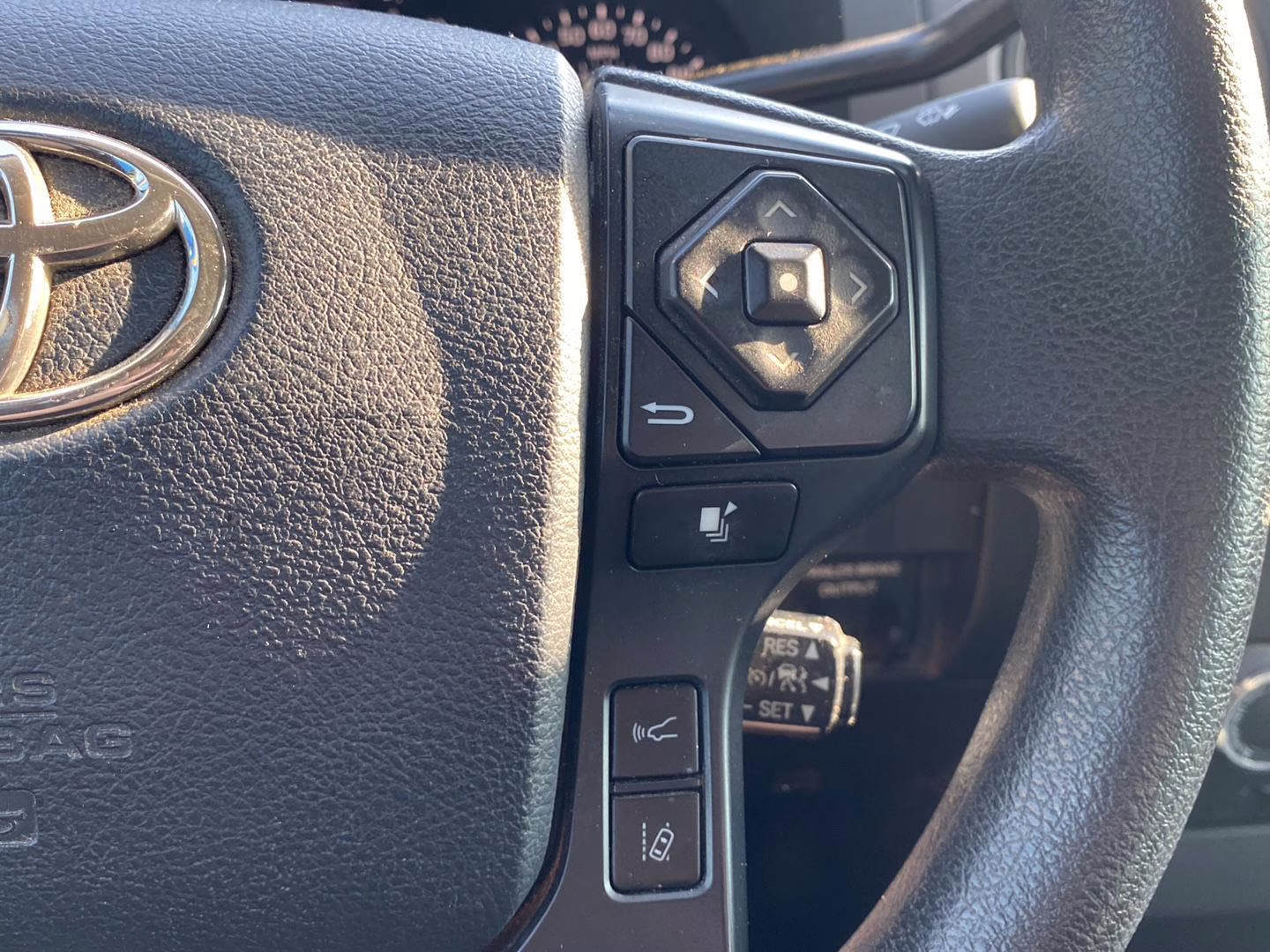 2020 Super White Toyota Tundra SR 4X4 Truck