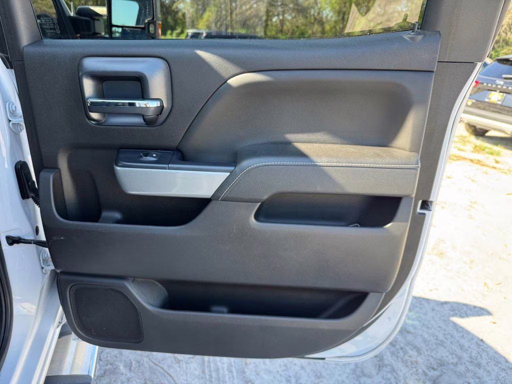 2018 Iridescent Pearl Tricoat Chevrolet Silverado 2500HD LTZ 4X4 Truck