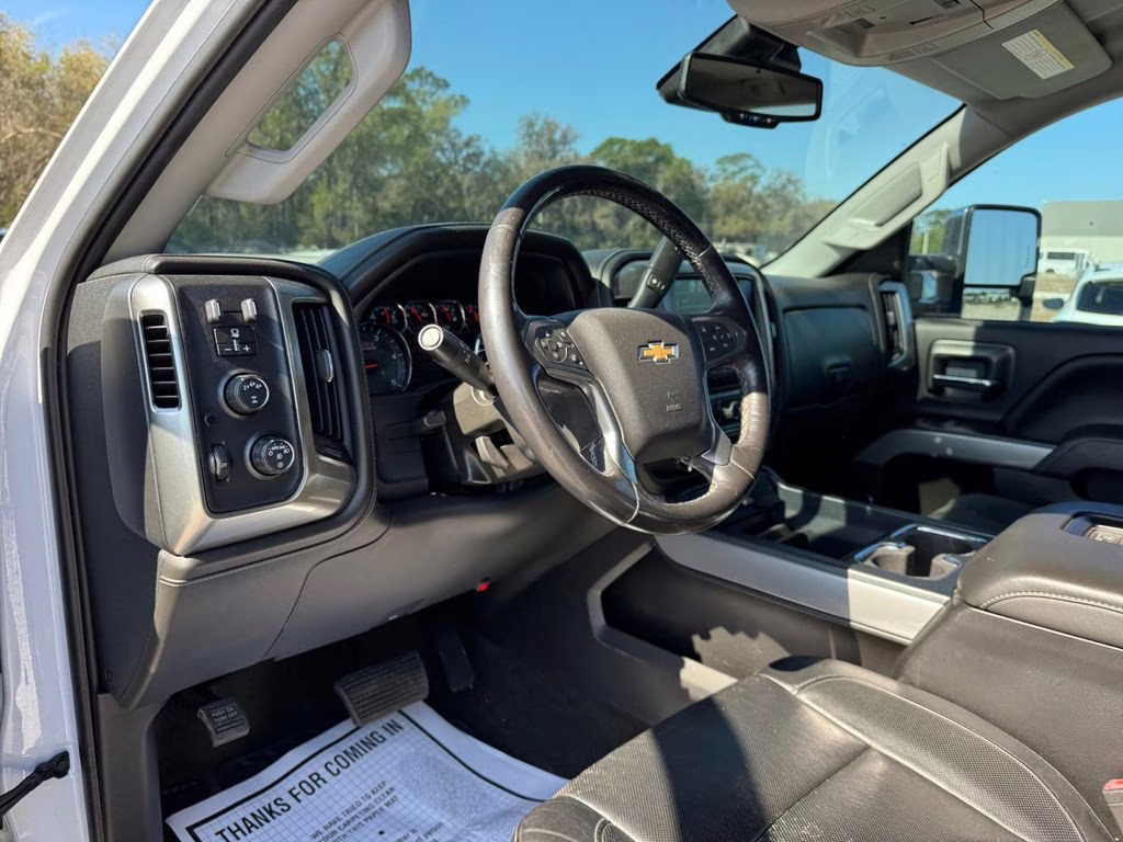 2018 Iridescent Pearl Tricoat Chevrolet Silverado 2500HD LTZ 4X4 Truck