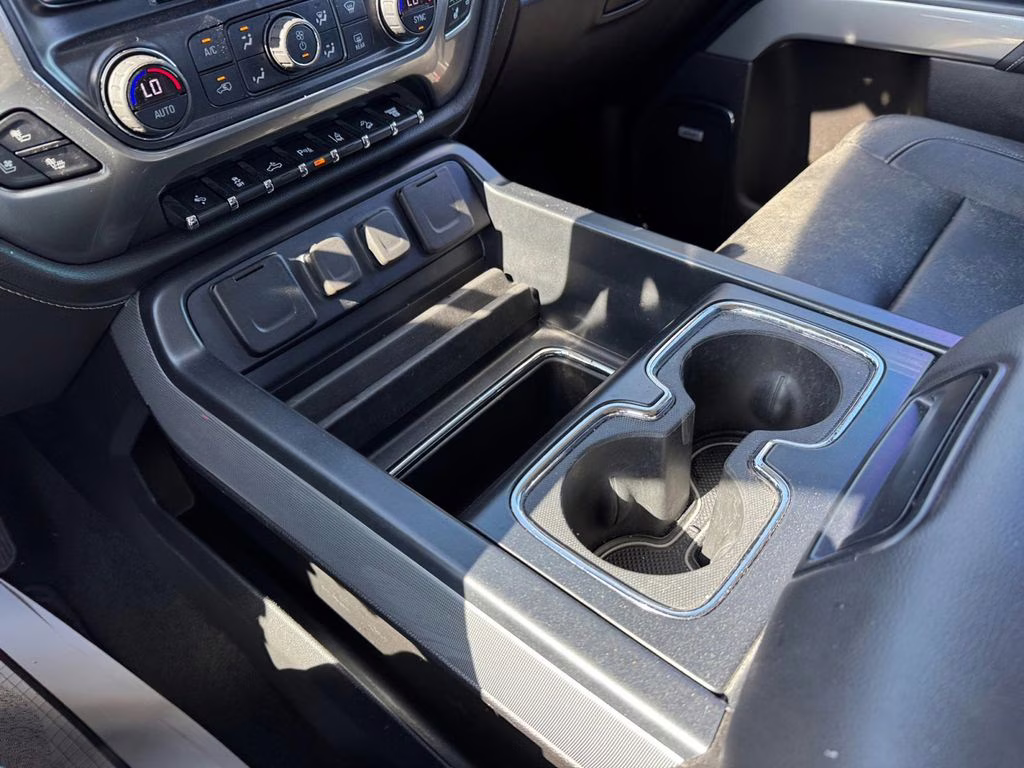 2018 Iridescent Pearl Tricoat Chevrolet Silverado 2500HD LTZ 4X4 Truck