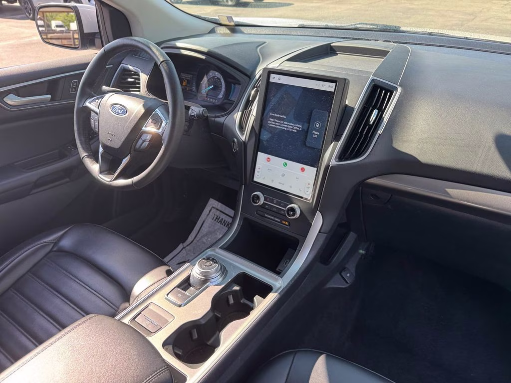 2024 Oxford White Ford Edge SEL AWD SUV