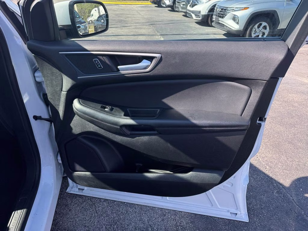 2024 Oxford White Ford Edge SEL AWD SUV