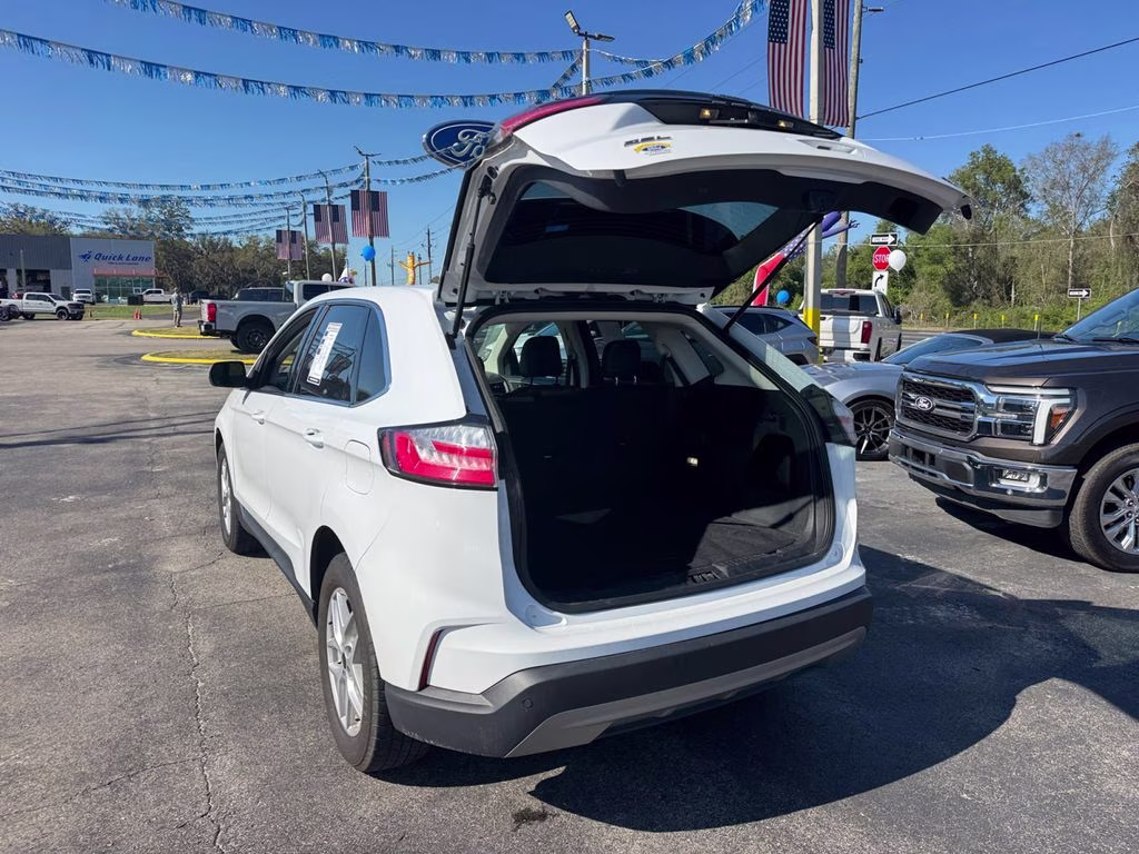 2024 Oxford White Ford Edge SEL AWD SUV