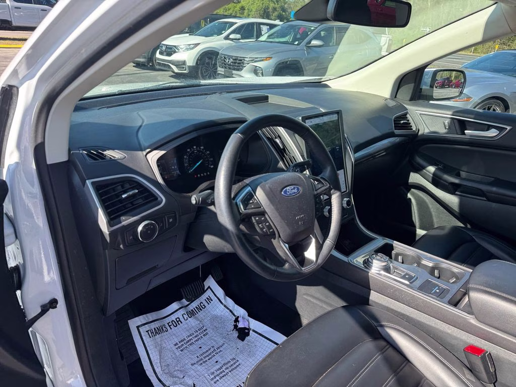 2024 Oxford White Ford Edge SEL AWD SUV