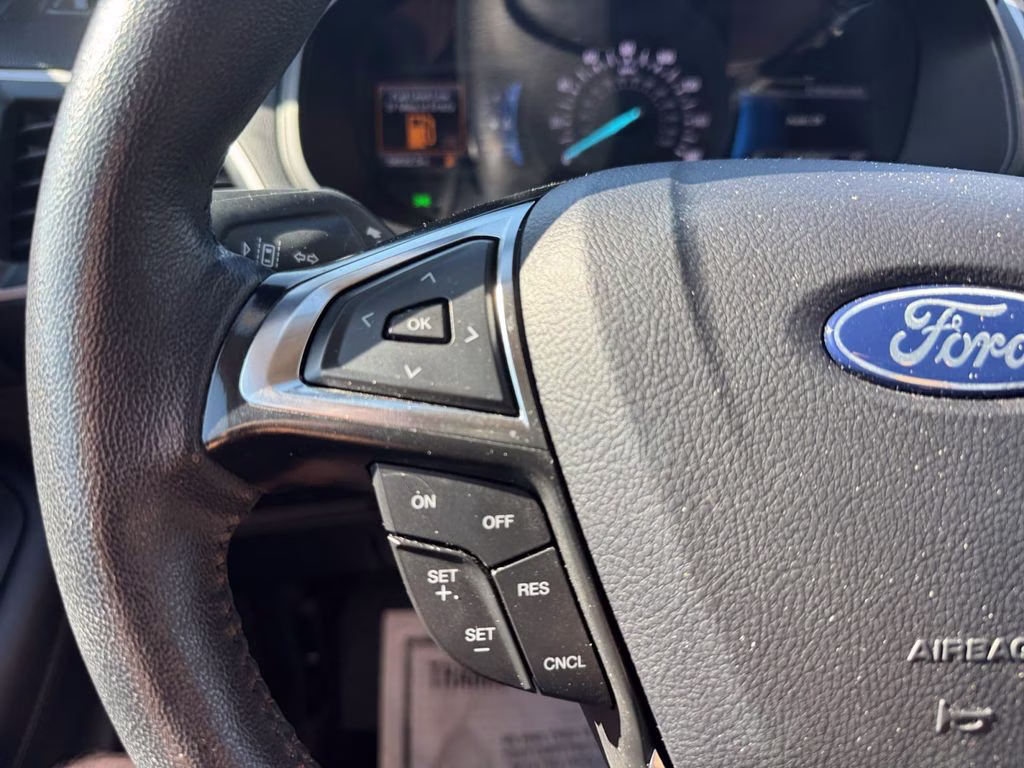2024 Oxford White Ford Edge SEL AWD SUV