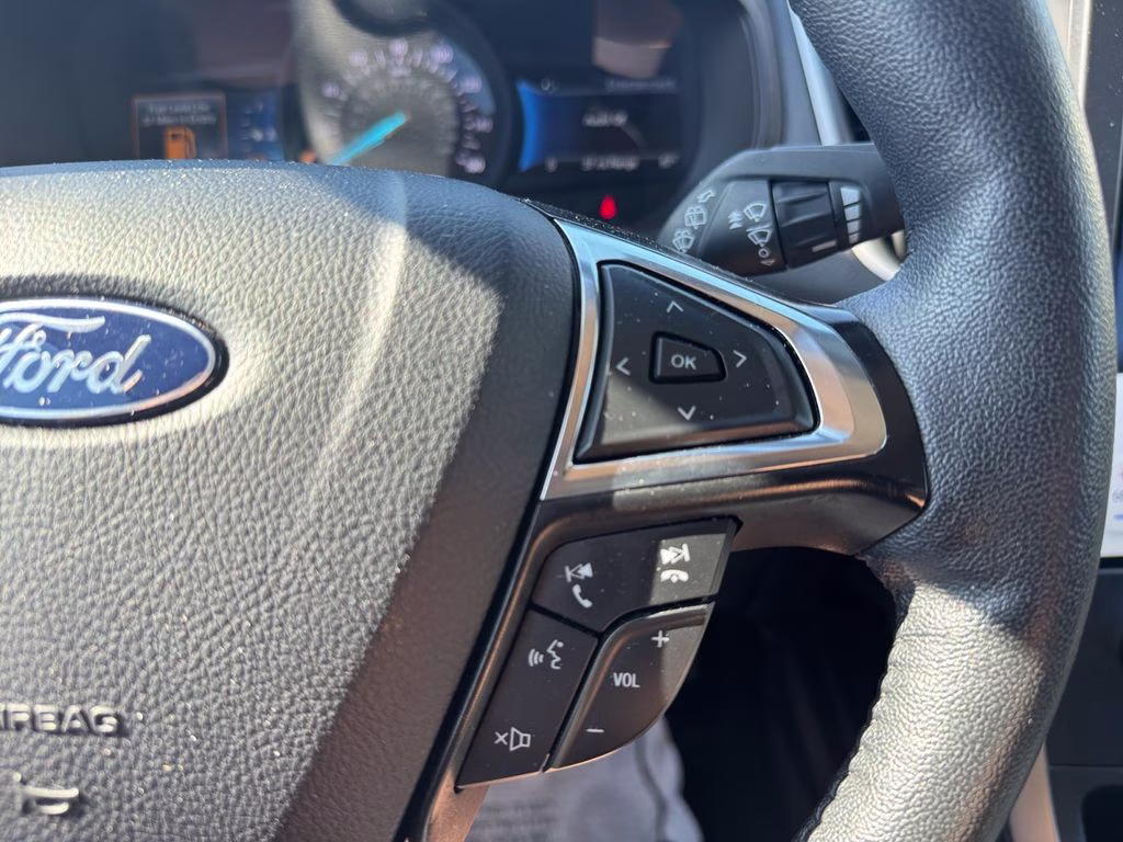 2024 Oxford White Ford Edge SEL AWD SUV