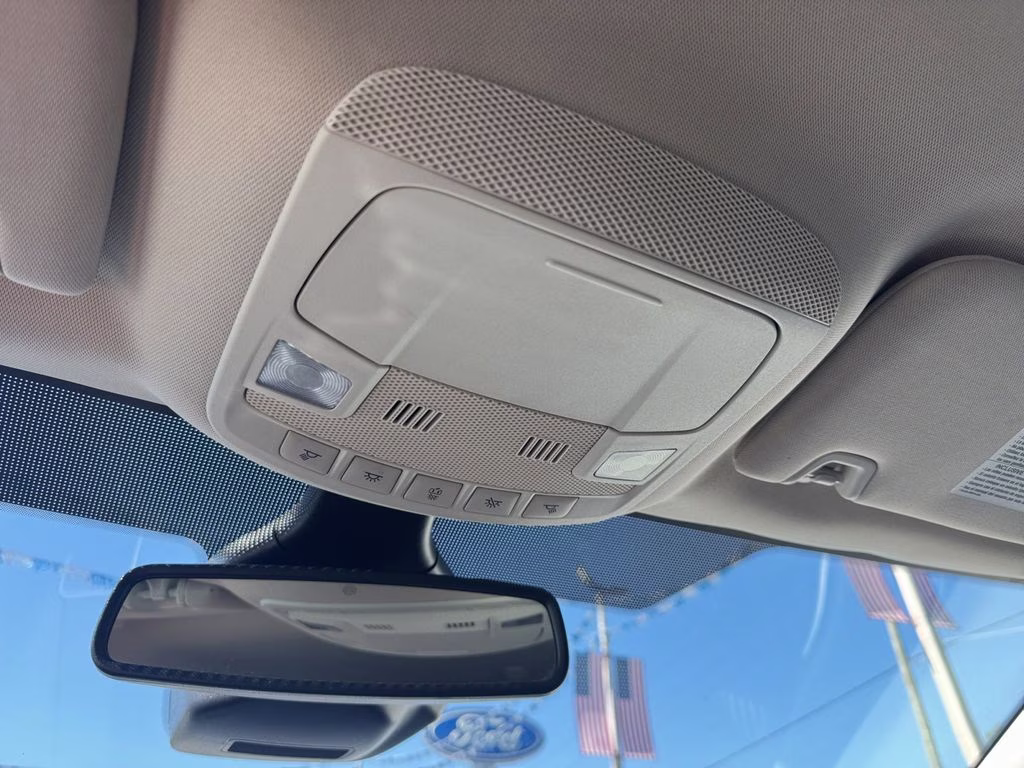 2024 Oxford White Ford Edge SEL AWD SUV