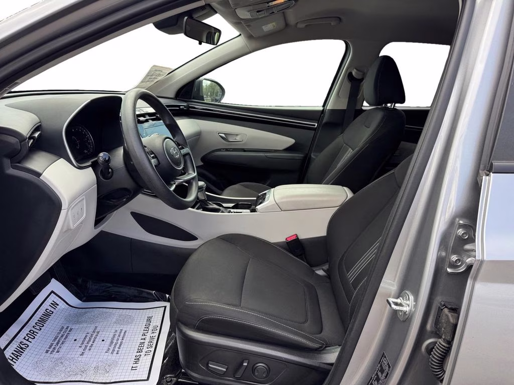 2024 Shimmering Silver Hyundai Tucson SEL AWD SUV