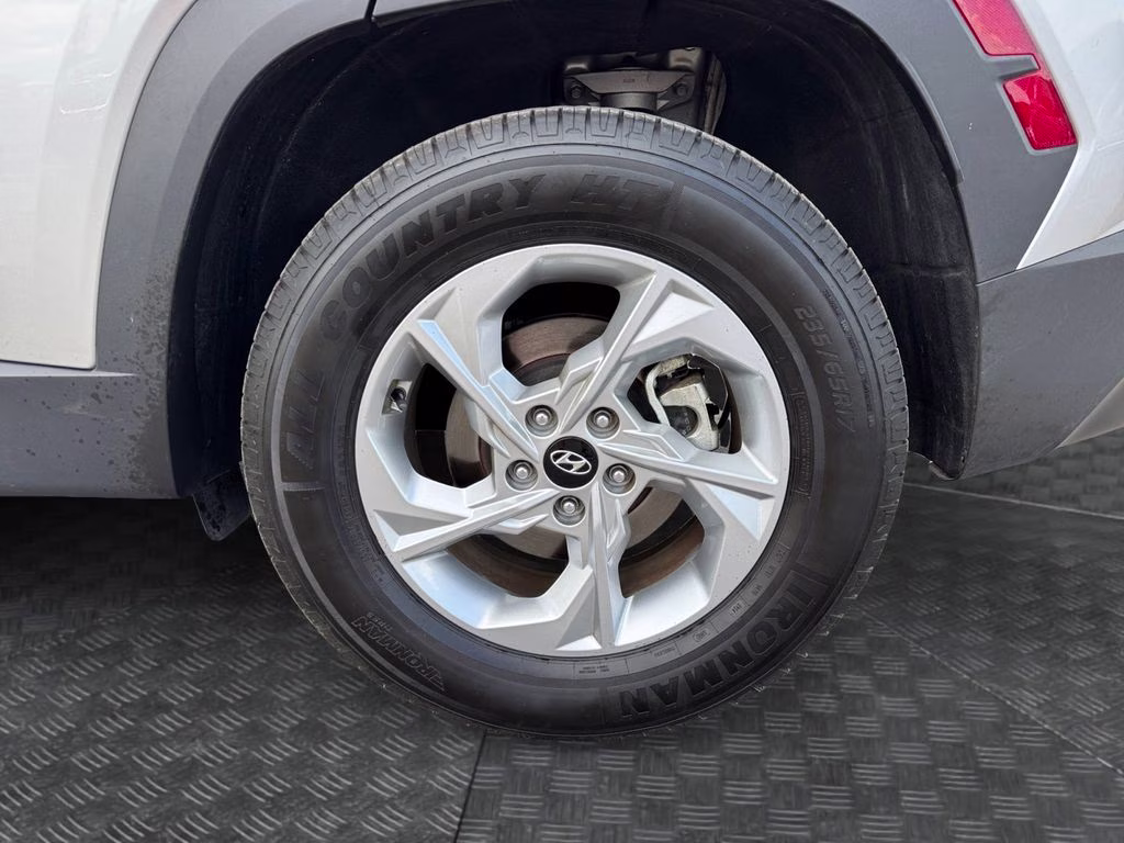 2024 Shimmering Silver Hyundai Tucson SEL AWD SUV