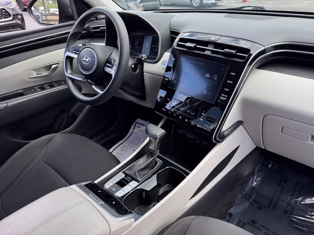 2024 Shimmering Silver Hyundai Tucson SEL AWD SUV
