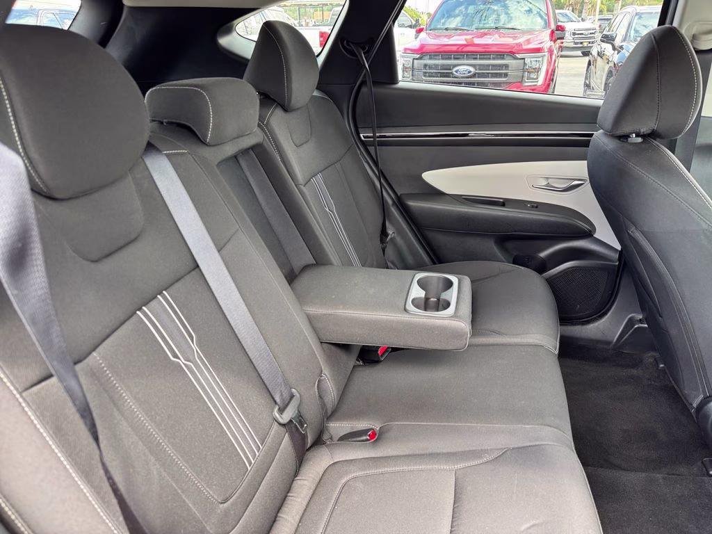 2024 Shimmering Silver Hyundai Tucson SEL AWD SUV