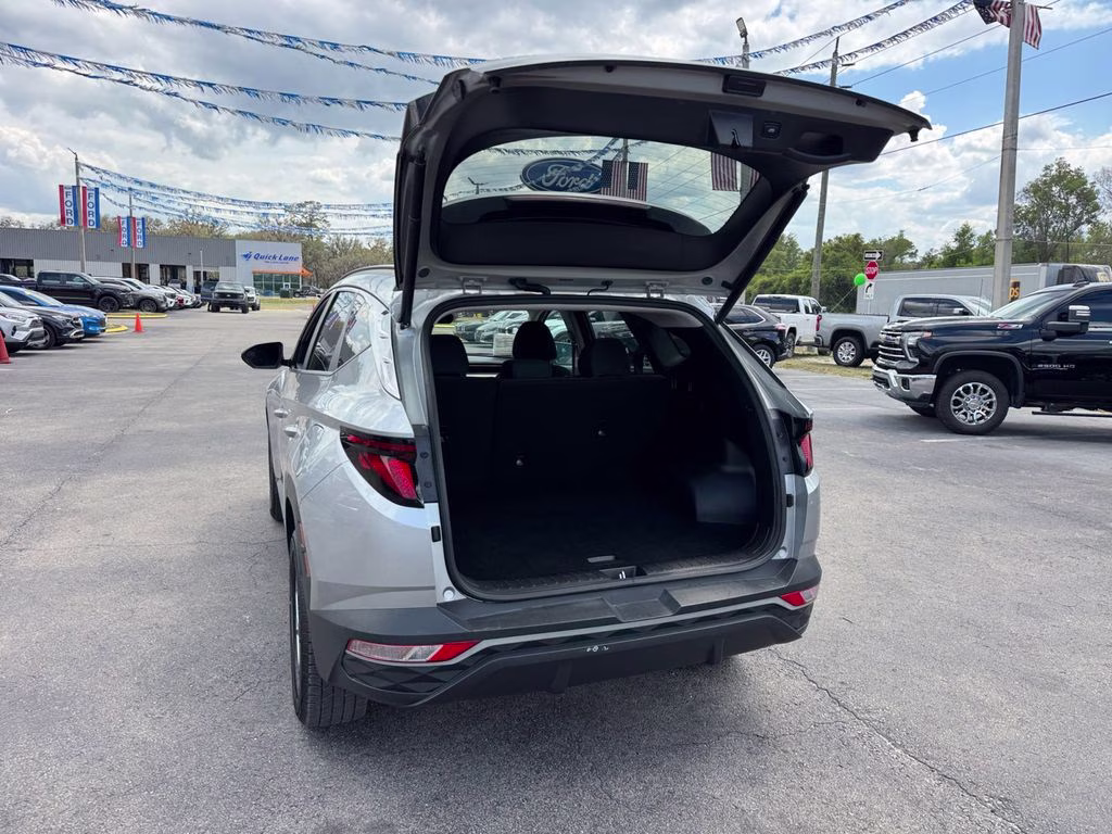 2024 Shimmering Silver Hyundai Tucson SEL AWD SUV