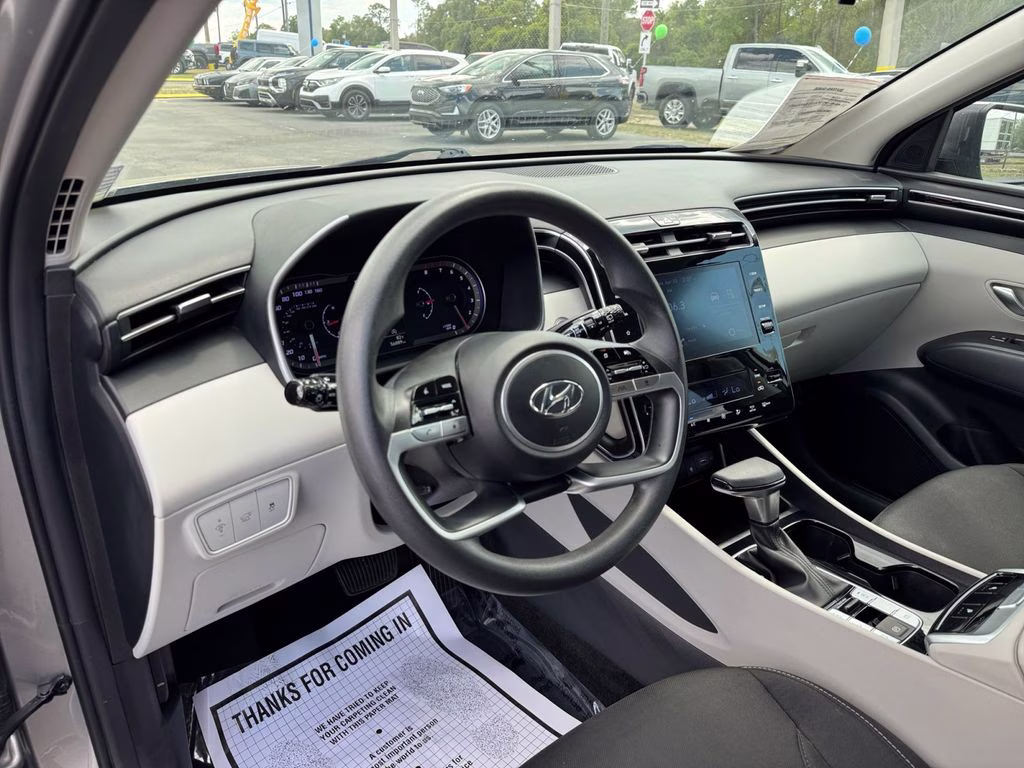 2024 Shimmering Silver Hyundai Tucson SEL AWD SUV