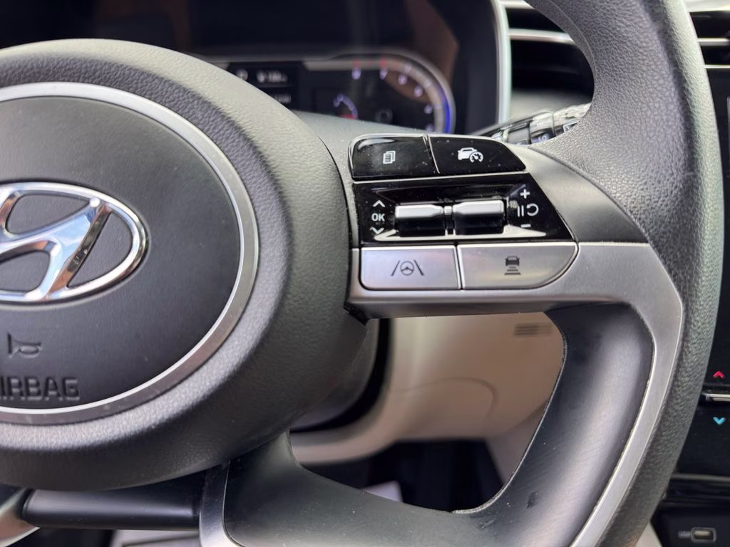 2024 Shimmering Silver Hyundai Tucson SEL AWD SUV