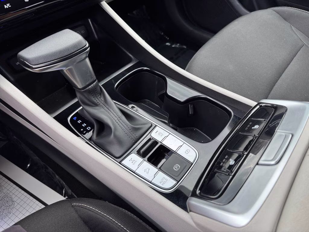2024 Shimmering Silver Hyundai Tucson SEL AWD SUV