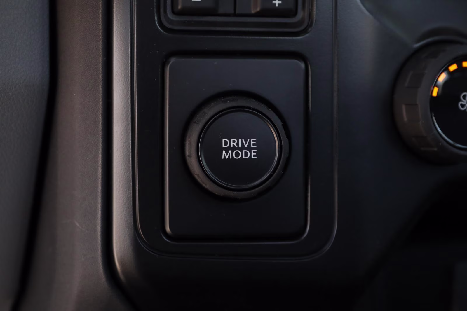 2026 Oxford White Ford Super Duty F-450 DRW XL RWD Truck