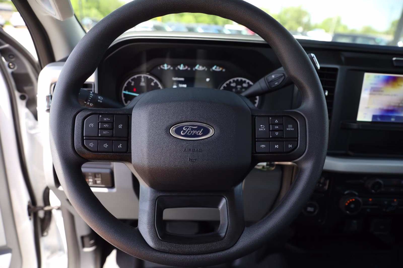 2026 Oxford White Ford Super Duty F-450 DRW XL RWD Truck