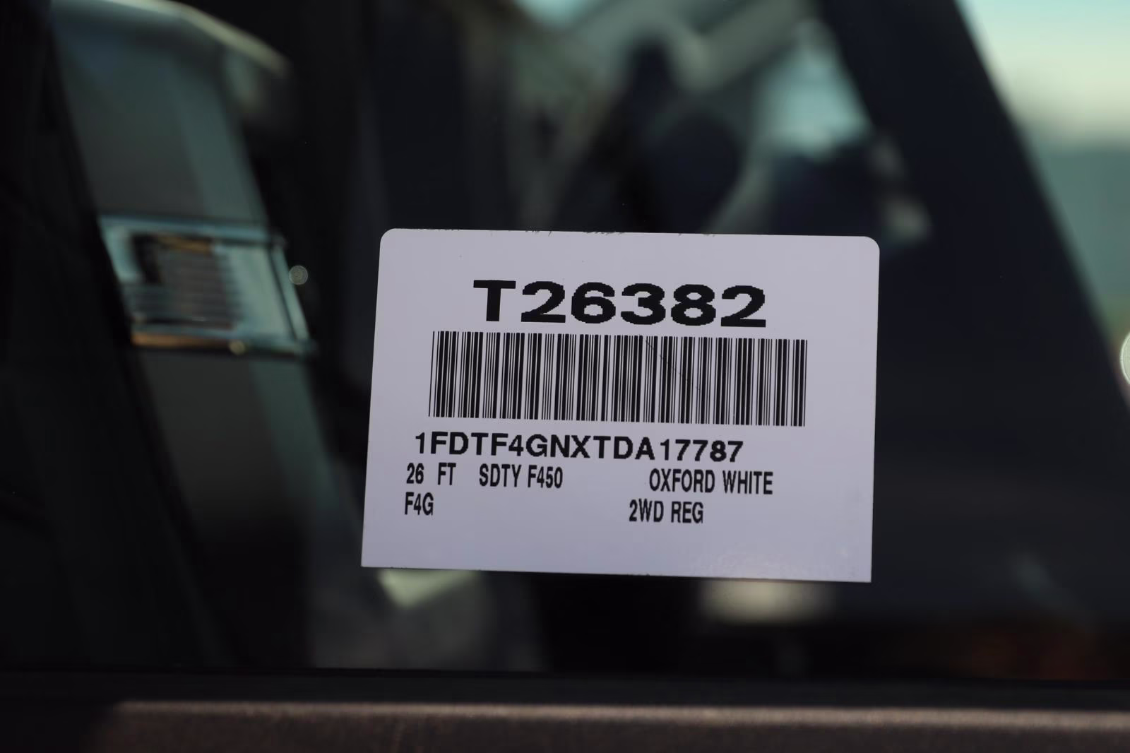 2026 Oxford White Ford Super Duty F-450 DRW XL RWD Truck