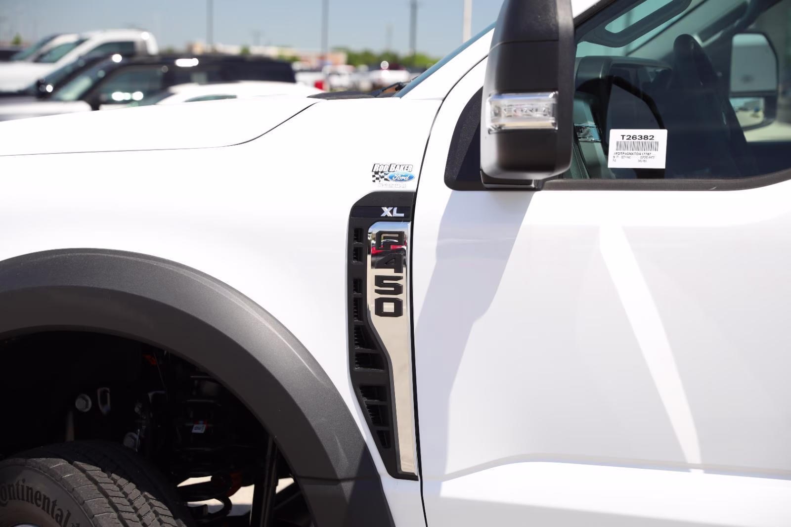 2026 Oxford White Ford Super Duty F-450 DRW XL RWD Truck