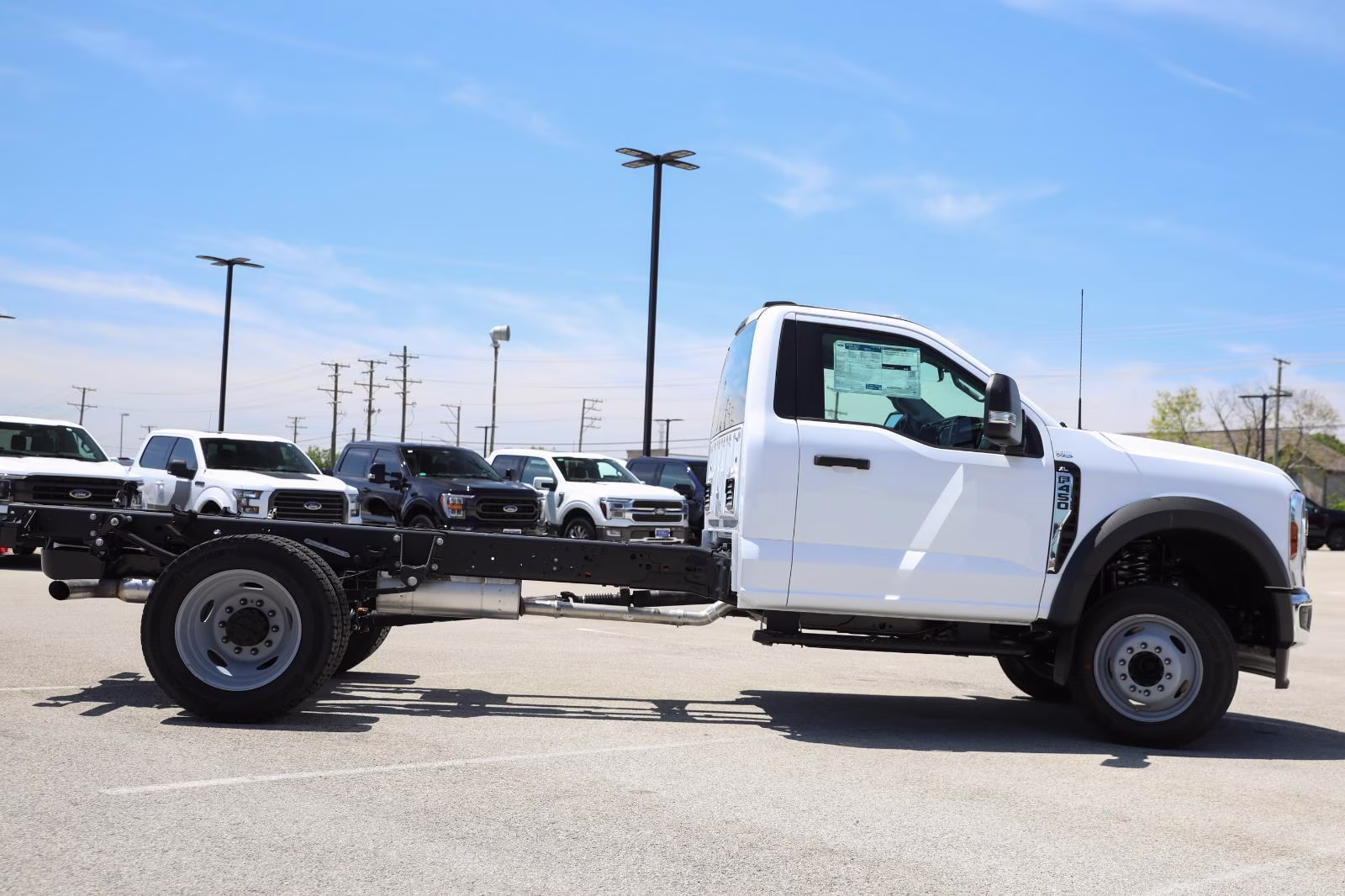 2026 Oxford White Ford Super Duty F-450 DRW XL RWD Truck