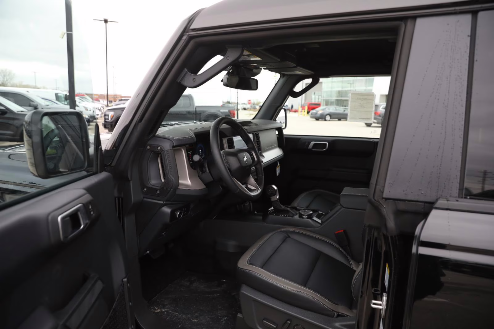 2026 Shadow Black Ford Bronco Outer Banks 4X4 SUV