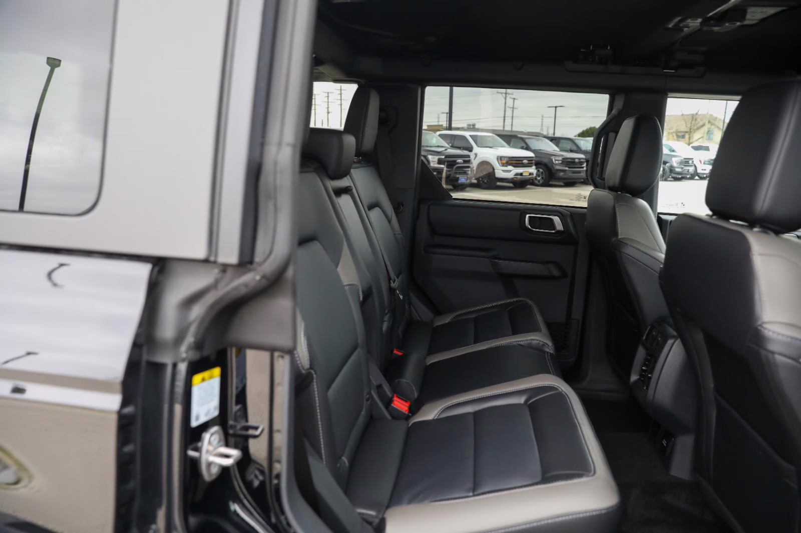 2026 Shadow Black Ford Bronco Outer Banks 4X4 SUV