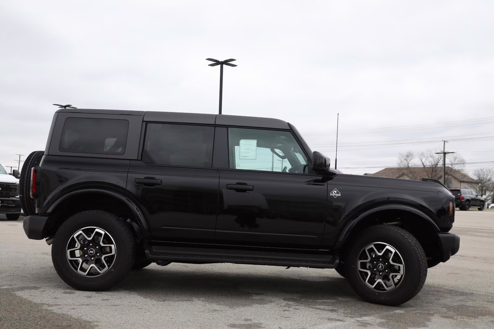 2026 Shadow Black Ford Bronco Outer Banks 4X4 SUV