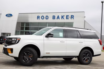 2026 Star White Metallic Tri-Coat Ford Expedition Tremor 4X4 SUV