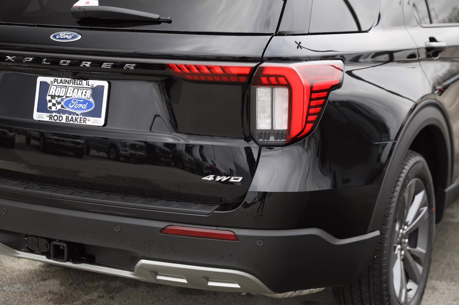 2026 Agate Black Metallic Ford Explorer Active w/200A Pkg 4X4 SUV