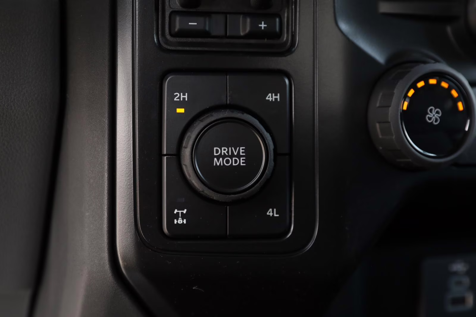 2026 Agate Black Metallic Ford Super Duty F-250 SRW XL 4X4 Truck